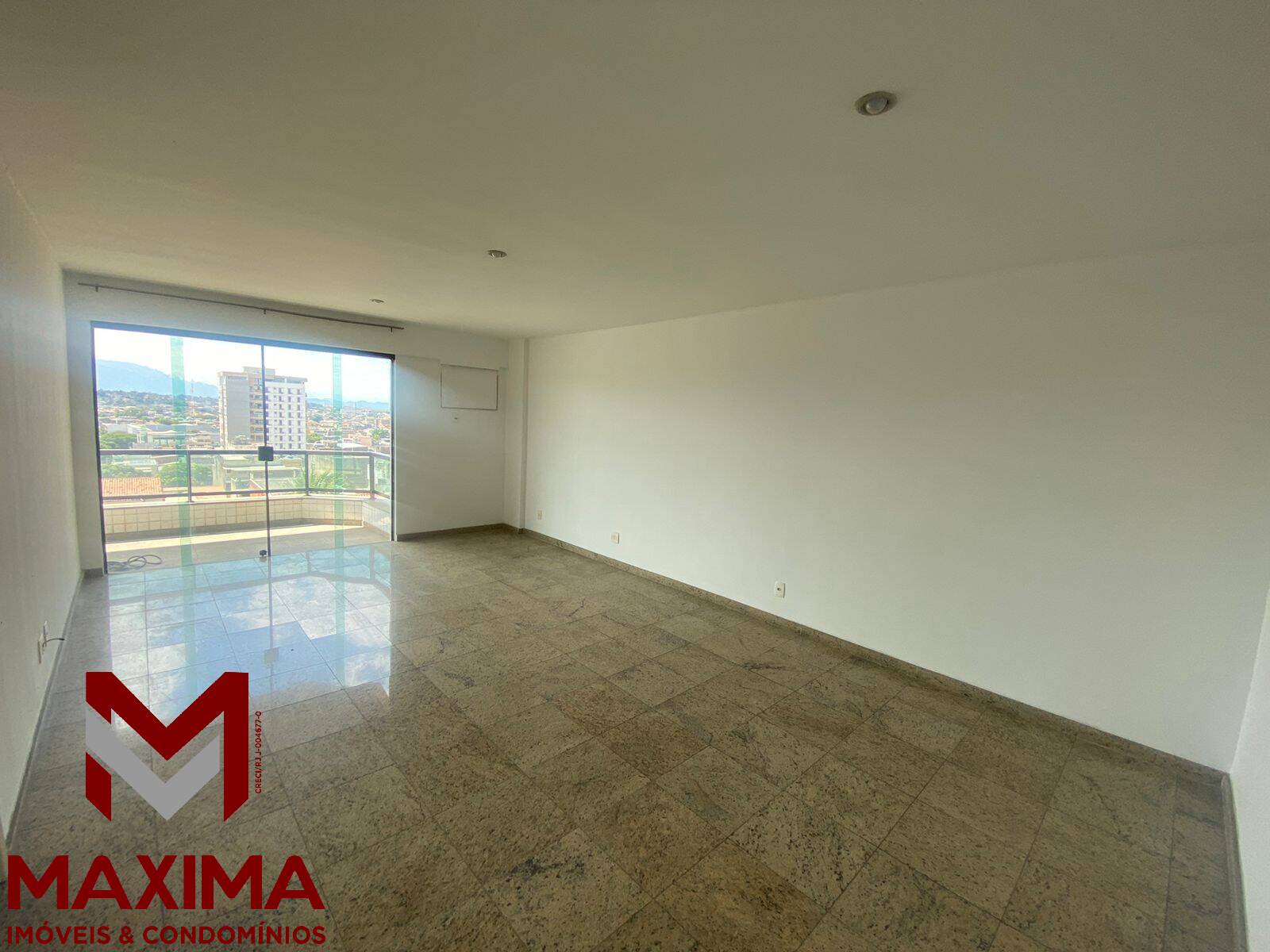 Apartamento para alugar com 3 quartos, 132m² - Foto 2