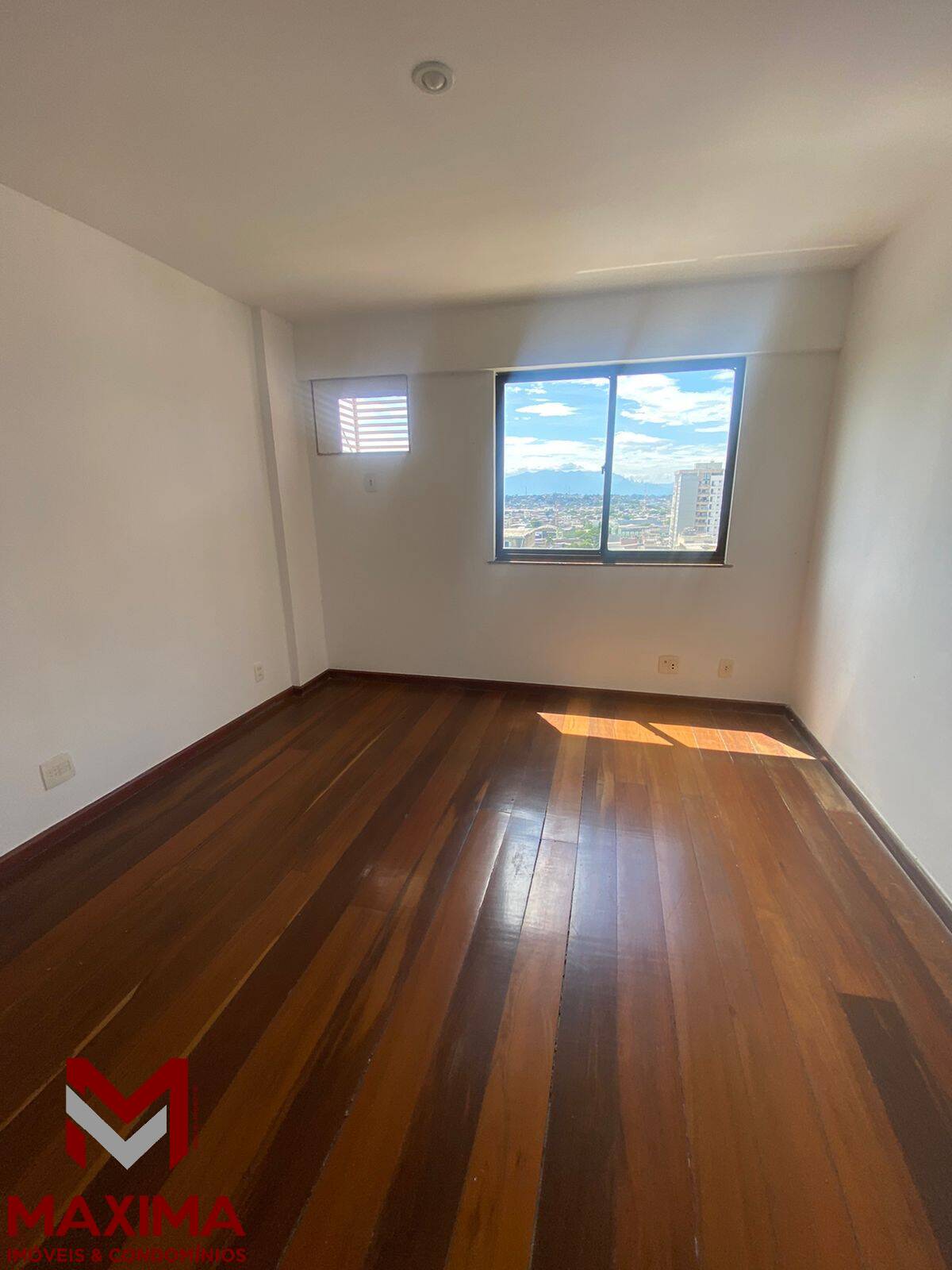 Apartamento para alugar com 3 quartos, 132m² - Foto 12