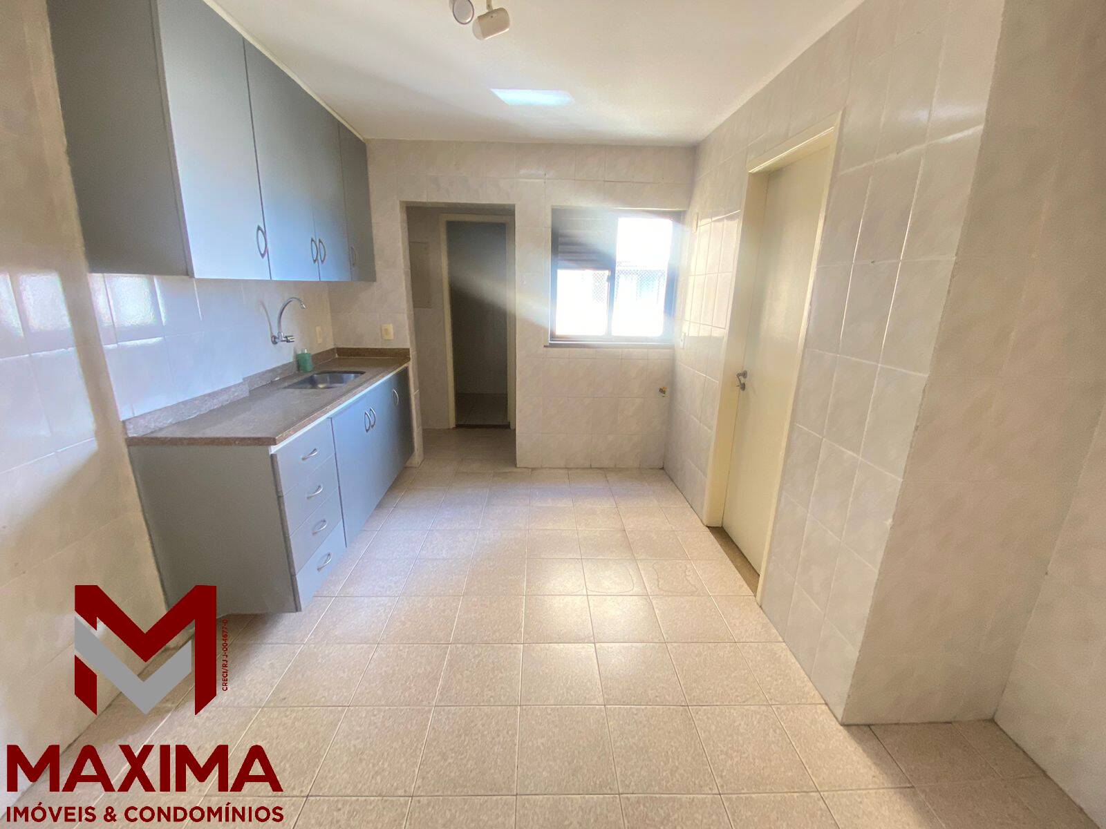 Apartamento para alugar com 3 quartos, 132m² - Foto 23